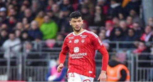 نقطة تفصل وصول اللاعب.. مصدر ليلا كورة: الأهلي يتوصل لاتفاق لضم أشرف داري من بريست